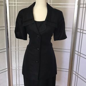 Beautiful Vintage 100% linen two piece suit